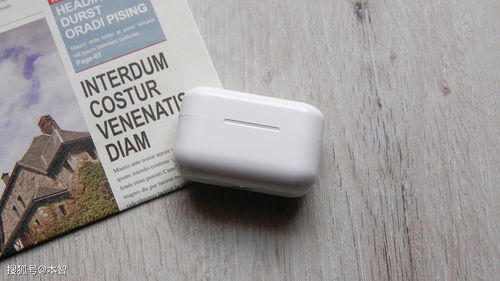 好用还不贵 红岸R200真无线主动降噪耳机与高端路由器的跨界体验